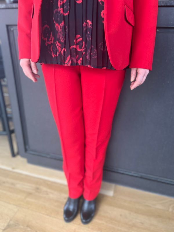 Amanda røde bukser