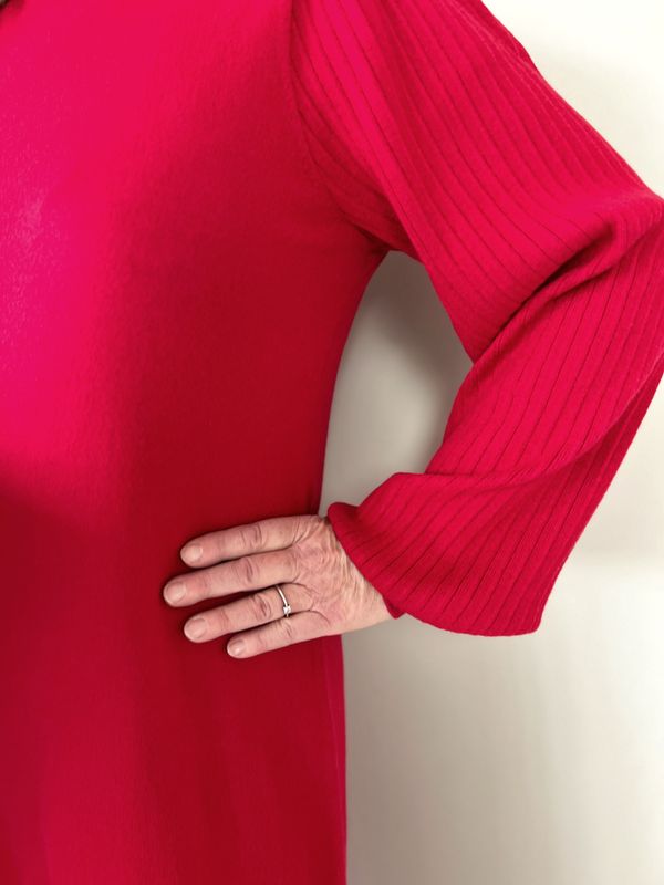 Helga kjole hjerterød