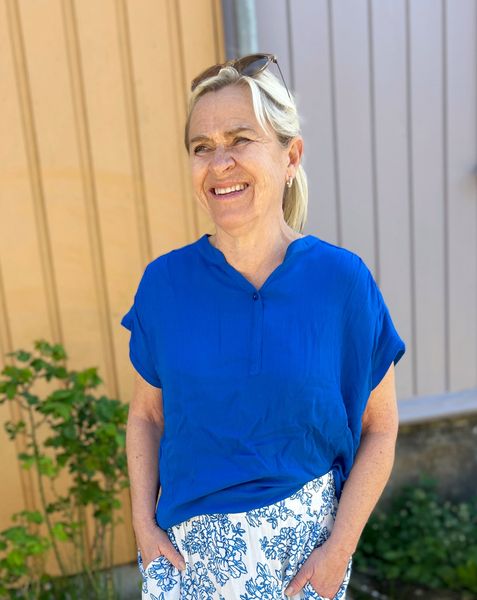 Bilde av Jenny bluse kongeblå