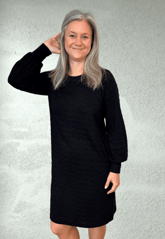 Bjørg kjole struktur svart