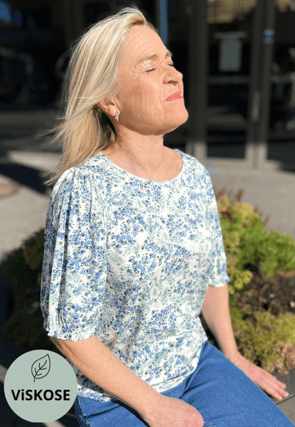 Hovedbilde Irene t-shirt blomstereng