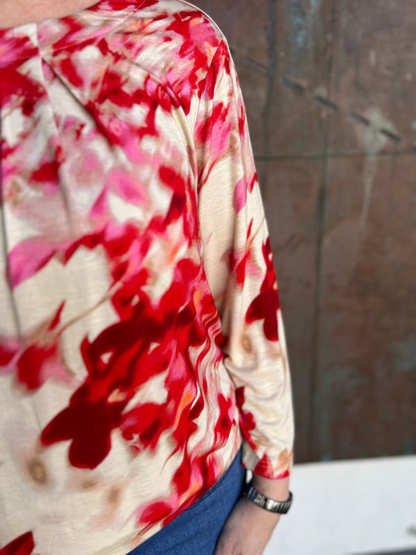 Lisen topp rosenrød batikk