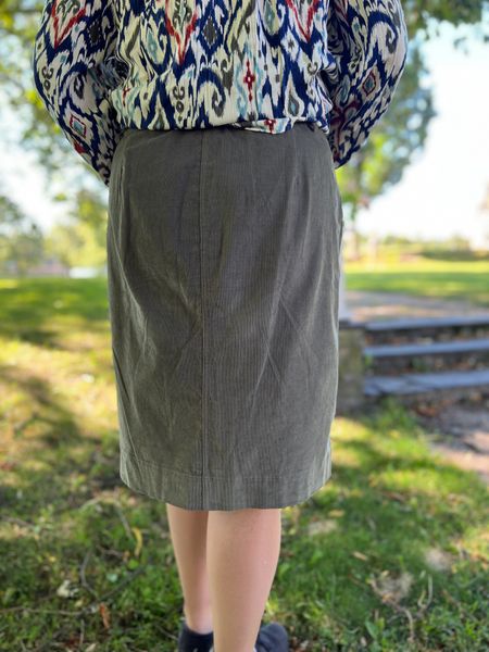 Hovedbilde sissel cordskjørt støvgrønn