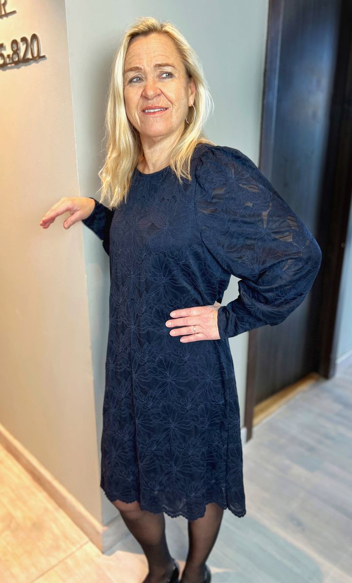 Line blondekjole midnattblå