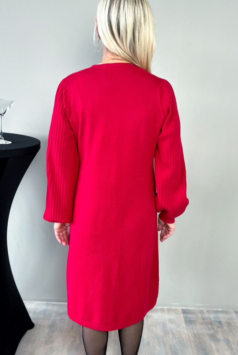 Helga kjole hjerterød
