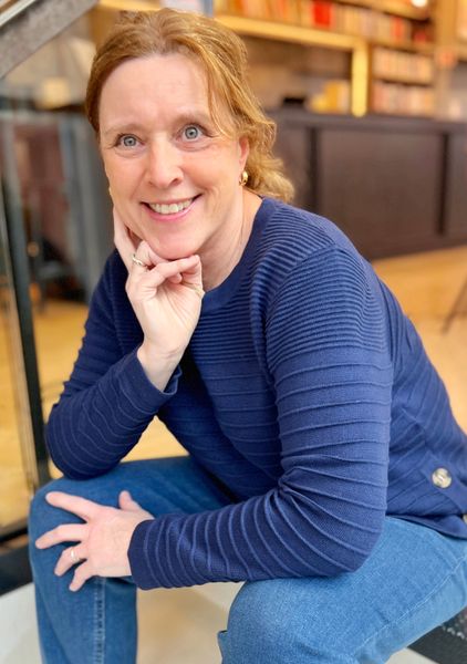 Hovedbilde Andrea knappegenser marine