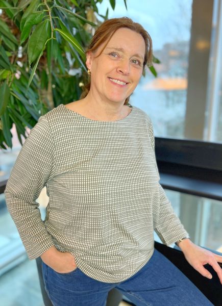 Hovedbilde Irene topp olive grid