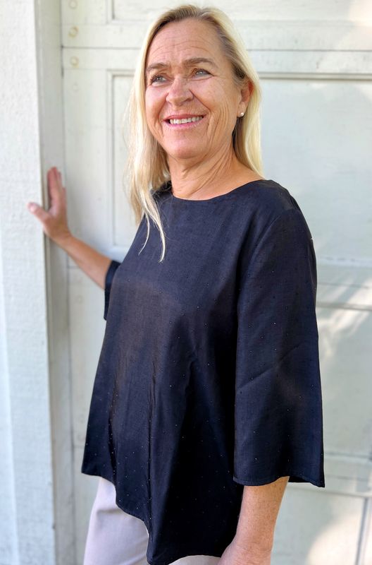 Hilde bluse sort